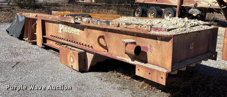 image for item FG0083 Pioneer 2854 jaw crusher