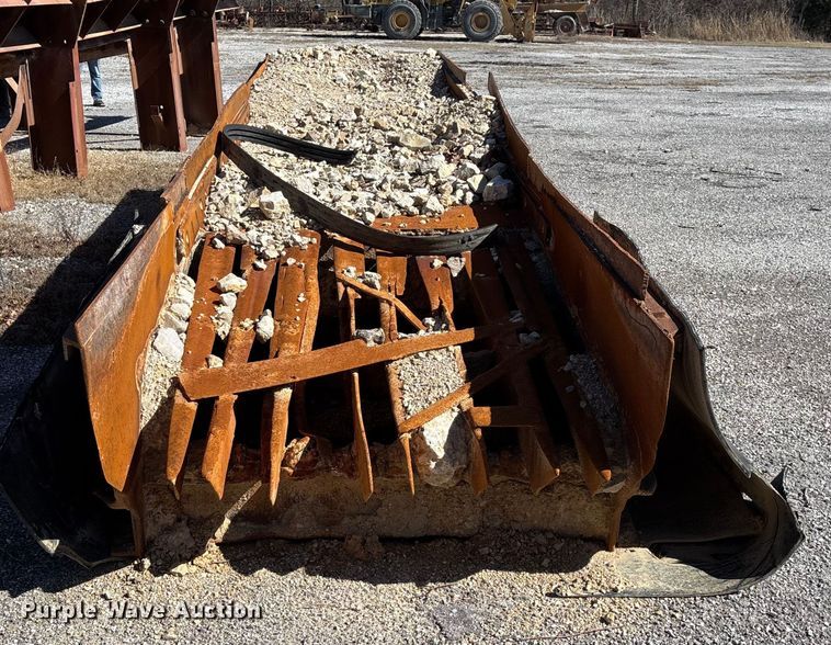 image for item FG0083 Pioneer 2854 jaw crusher