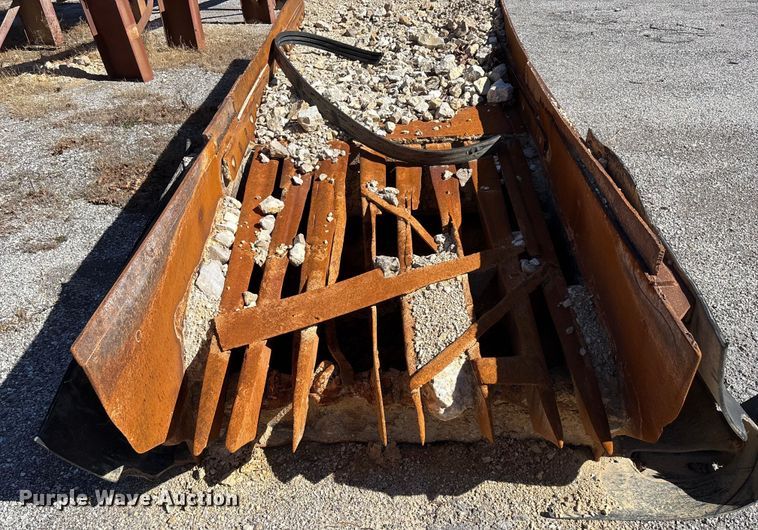 image for item FG0083 Pioneer 2854 jaw crusher