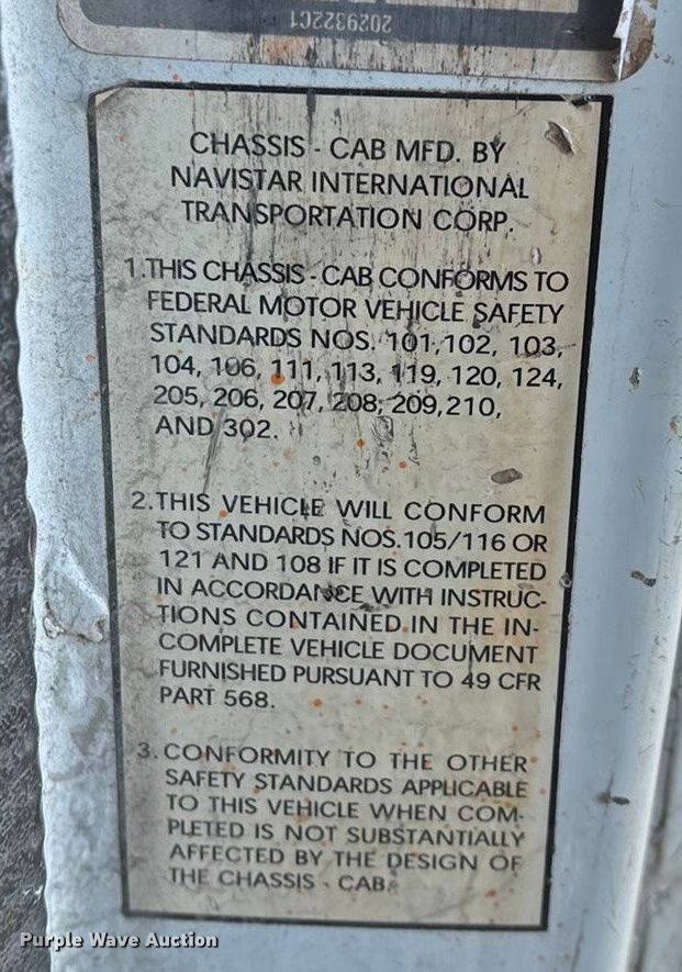 image for item FG0092 2001 International 4700 flatbed truck