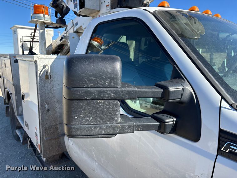 image for item FG0094 2016 Ford F550 bucket truck