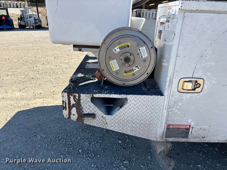 image for item FG0094 2016 Ford F550 bucket truck