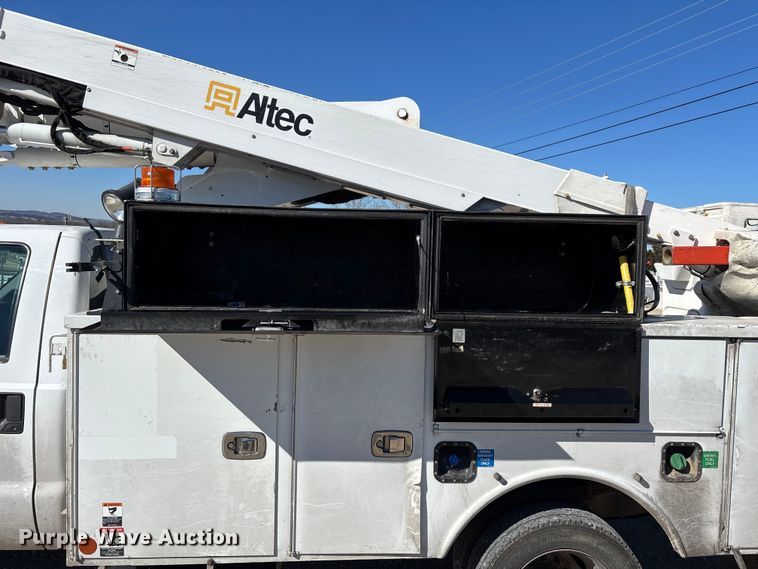 image for item FG0094 2016 Ford F550 bucket truck