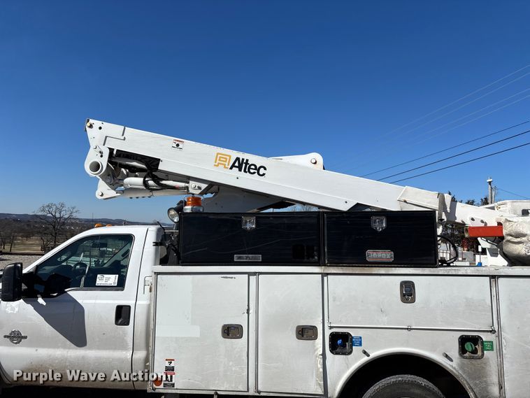 image for item FG0094 2016 Ford F550 bucket truck