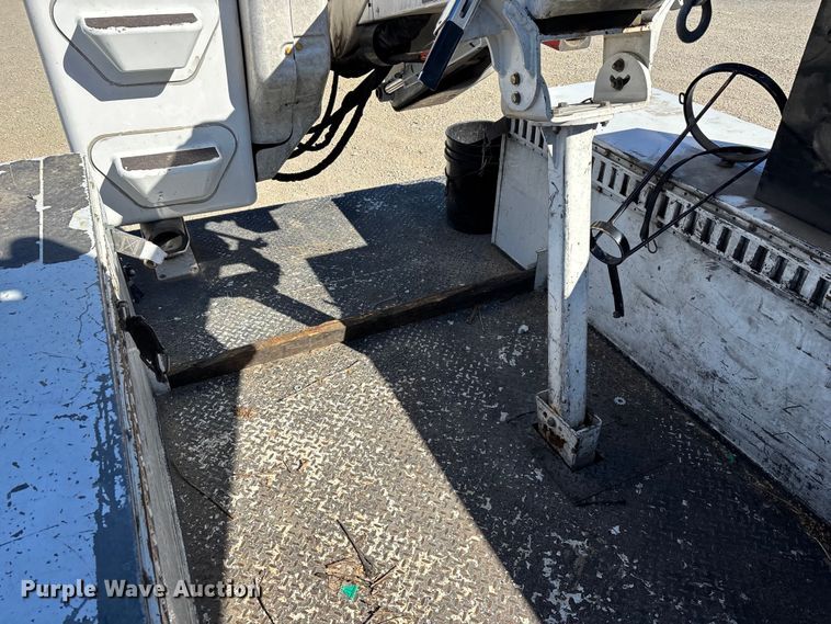 image for item FG0094 2016 Ford F550 bucket truck