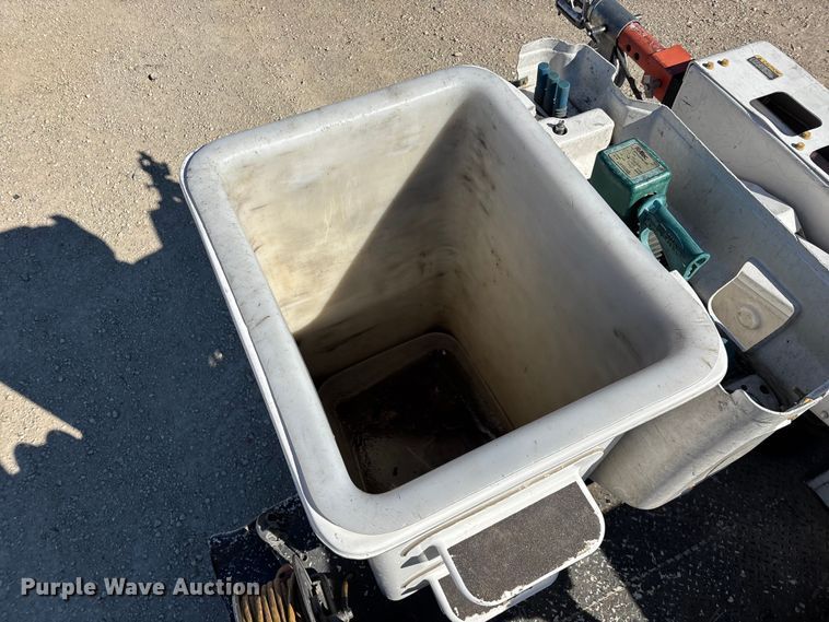 image for item FG0094 2016 Ford F550 bucket truck