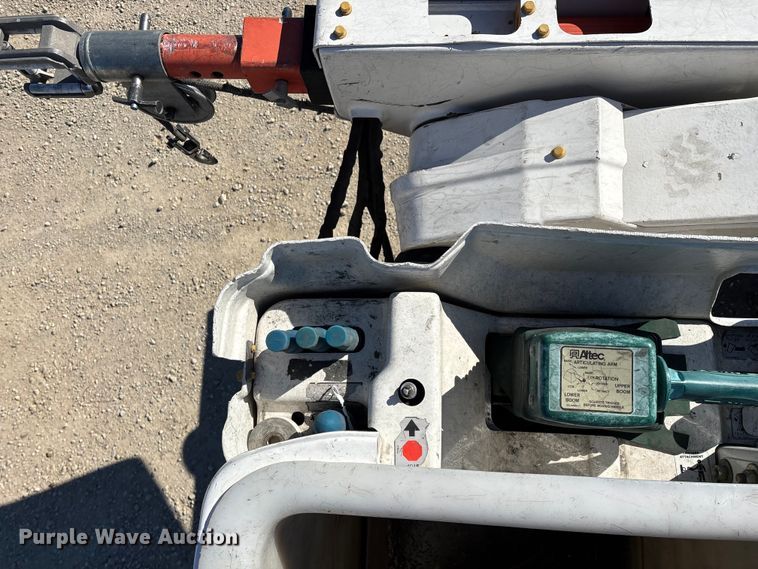 image for item FG0094 2016 Ford F550 bucket truck