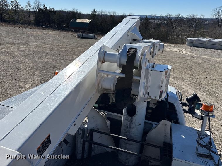 image for item FG0094 2016 Ford F550 bucket truck