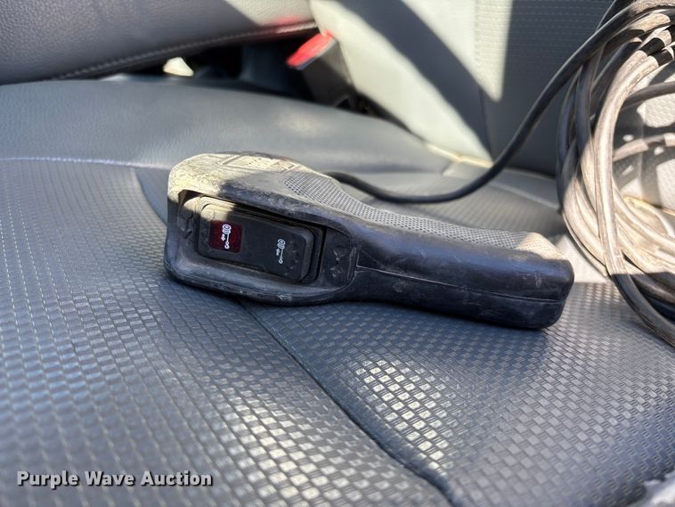 image for item FG0094 2016 Ford F550 bucket truck