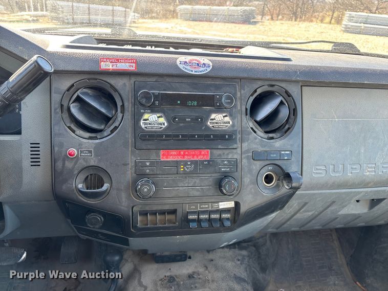 image for item FG0094 2016 Ford F550 bucket truck