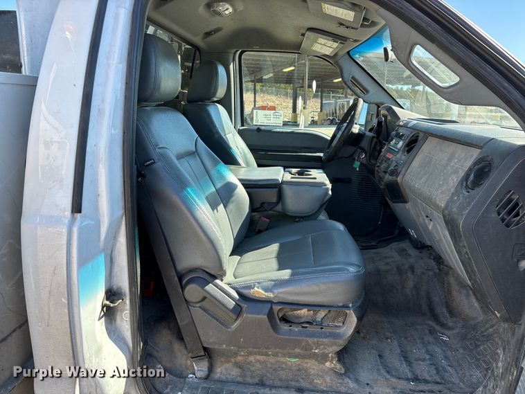 image for item FG0094 2016 Ford F550 bucket truck