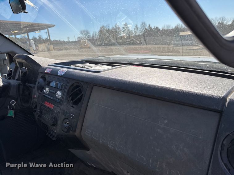 image for item FG0094 2016 Ford F550 bucket truck