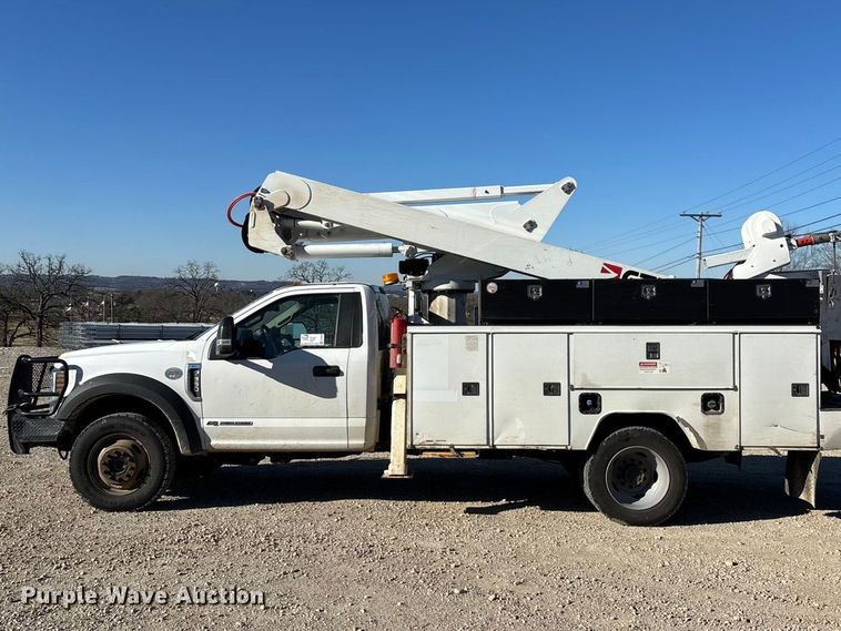 image for item FG0095 2019 Ford F550 bucket truck