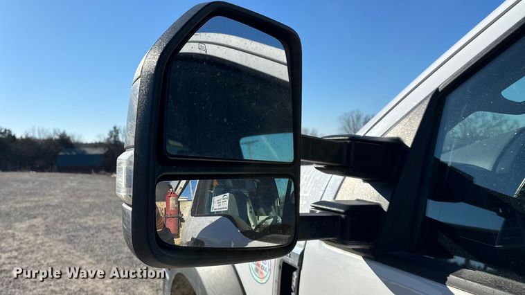 image for item FG0095 2019 Ford F550 bucket truck