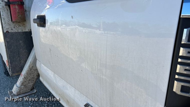 image for item FG0095 2019 Ford F550 bucket truck