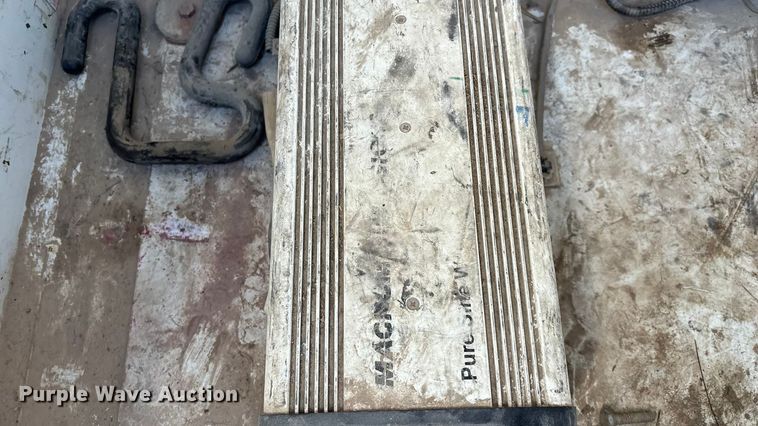 image for item FG0095 2019 Ford F550 bucket truck