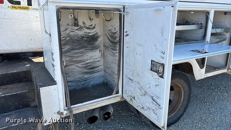 image for item FG0095 2019 Ford F550 bucket truck