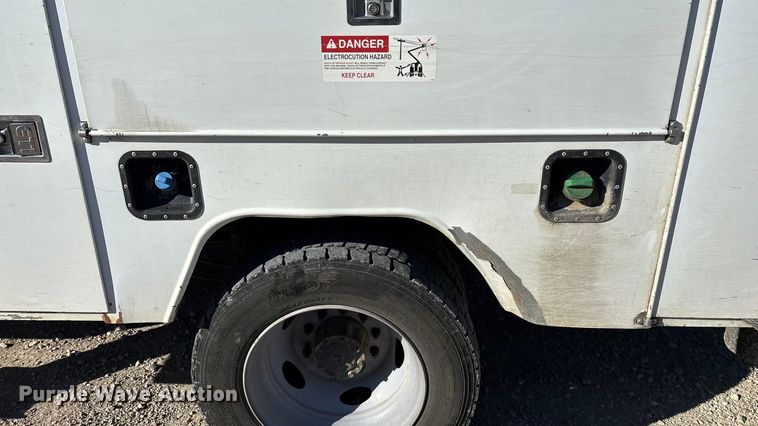 image for item FG0095 2019 Ford F550 bucket truck