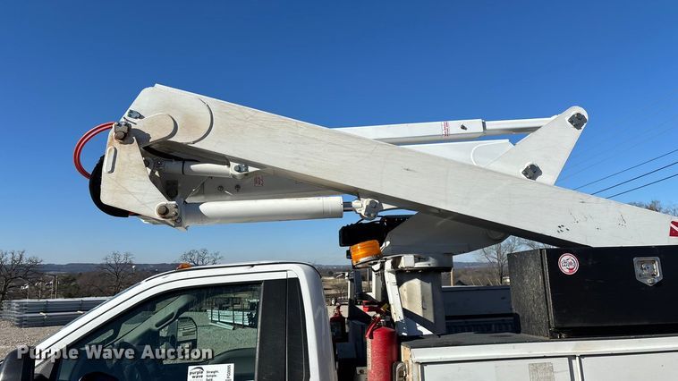 image for item FG0095 2019 Ford F550 bucket truck