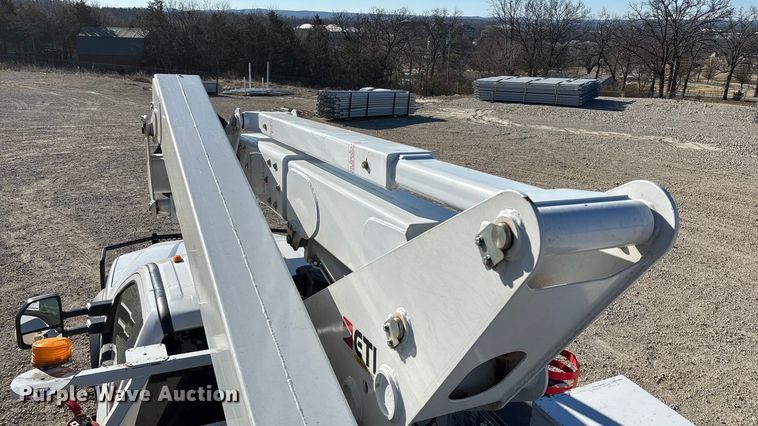 image for item FG0095 2019 Ford F550 bucket truck