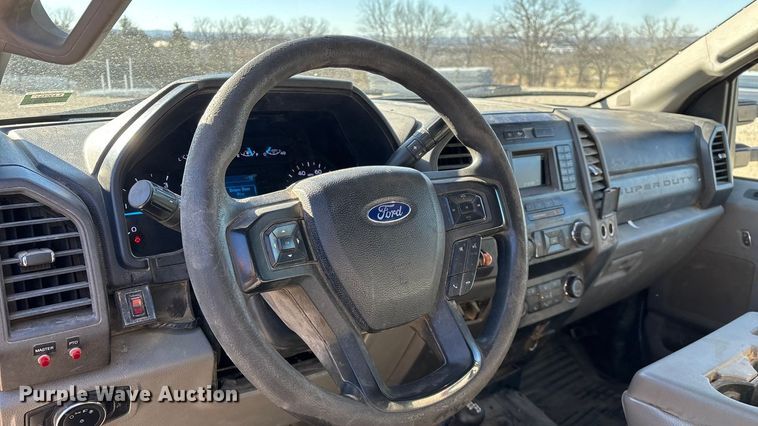 image for item FG0095 2019 Ford F550 bucket truck