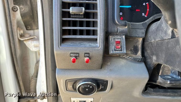 image for item FG0095 2019 Ford F550 bucket truck