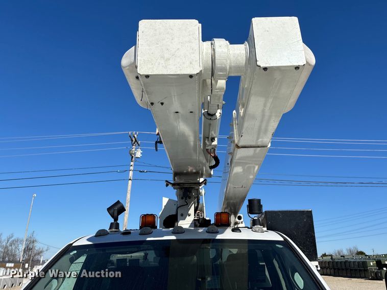 image for item FG0096 2014 RAM 5500 bucket truck