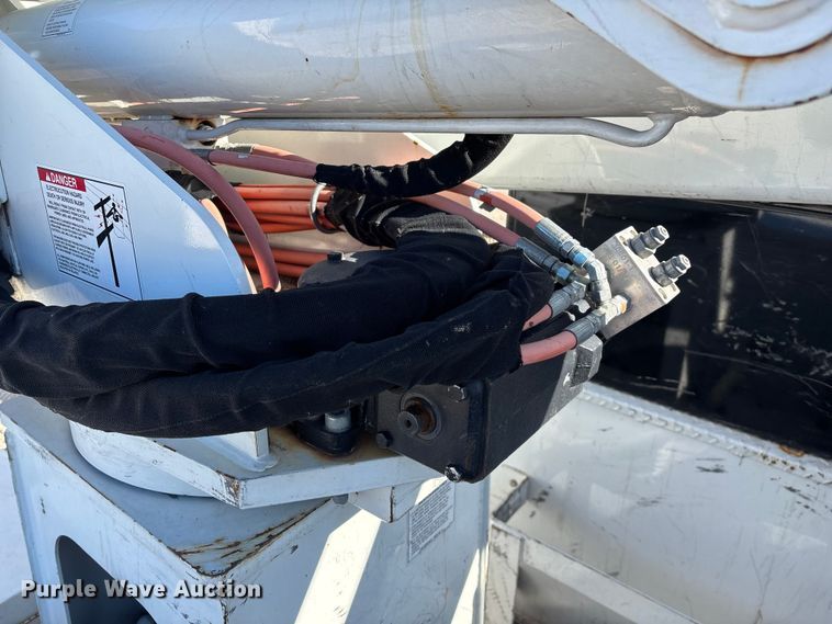 image for item FG0096 2014 RAM 5500 bucket truck