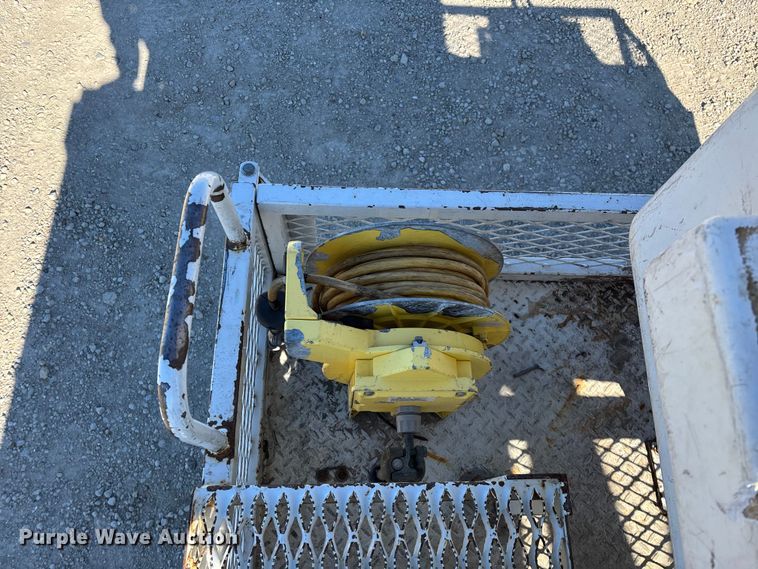 image for item FG0096 2014 RAM 5500 bucket truck