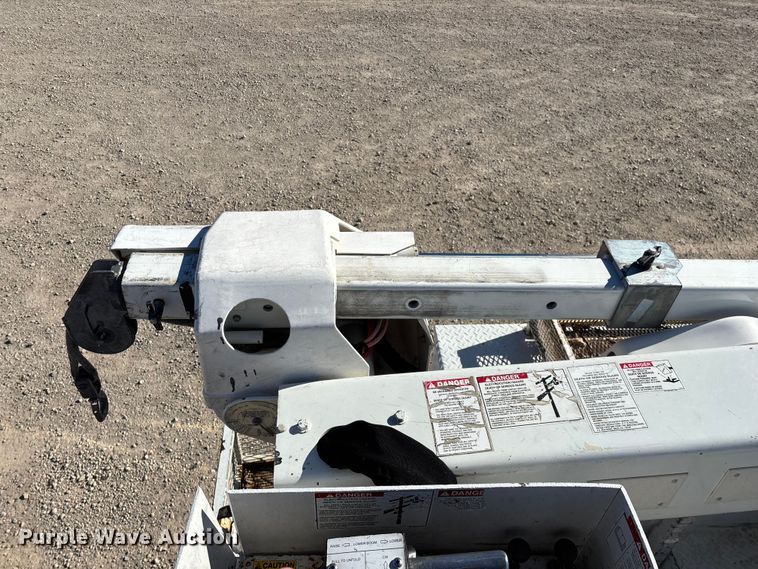 image for item FG0096 2014 RAM 5500 bucket truck