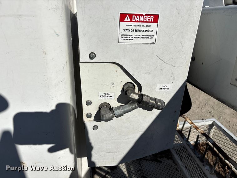 image for item FG0096 2014 RAM 5500 bucket truck