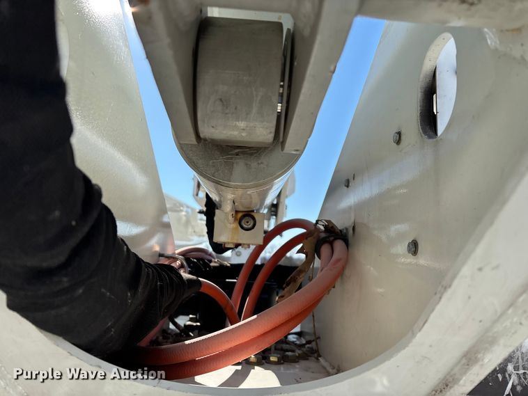 image for item FG0096 2014 RAM 5500 bucket truck