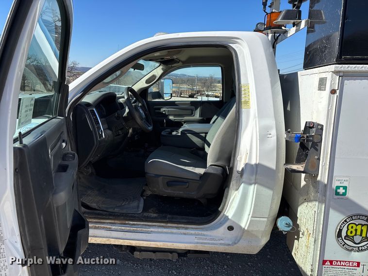 image for item FG0096 2014 RAM 5500 bucket truck