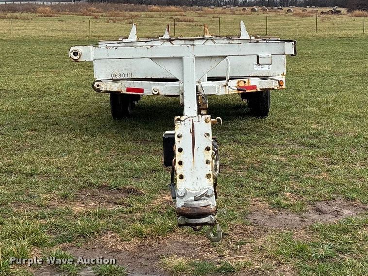 image for item FG0127 2008 Brooks Brothers pole trailer