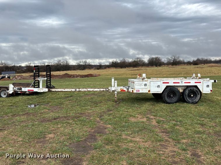 image for item FG0127 2008 Brooks Brothers pole trailer