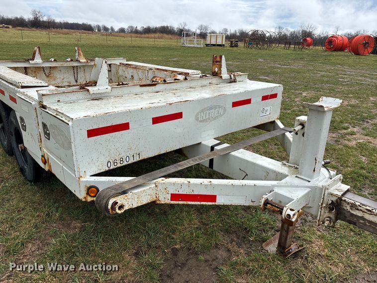 image for item FG0127 2008 Brooks Brothers pole trailer