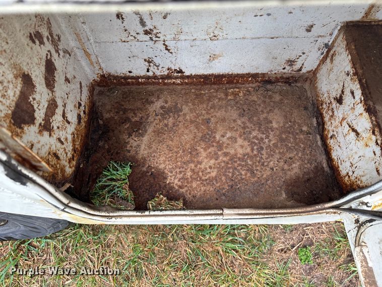 image for item FG0127 2008 Brooks Brothers pole trailer