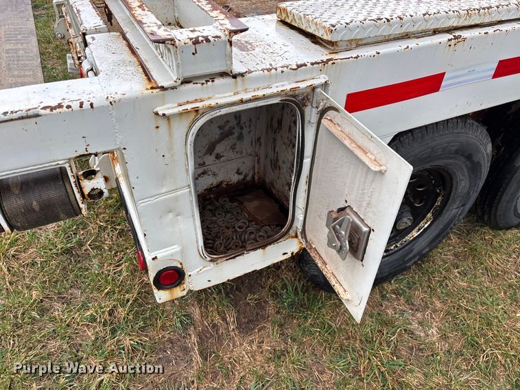 image for item FG0127 2008 Brooks Brothers pole trailer