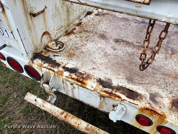 image for item FG0127 2008 Brooks Brothers pole trailer