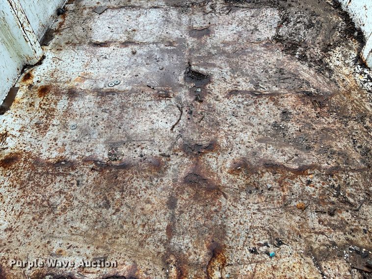 image for item FG0127 2008 Brooks Brothers pole trailer