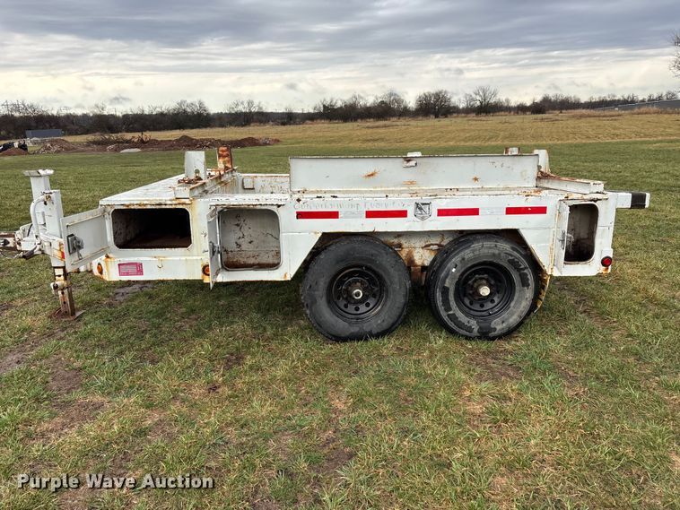 image for item FG0127 2008 Brooks Brothers pole trailer