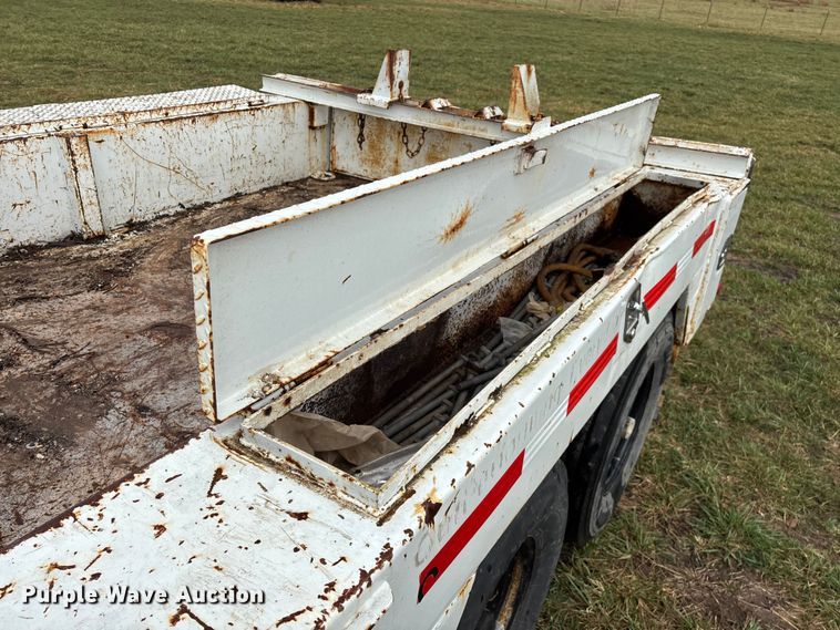 image for item FG0127 2008 Brooks Brothers pole trailer