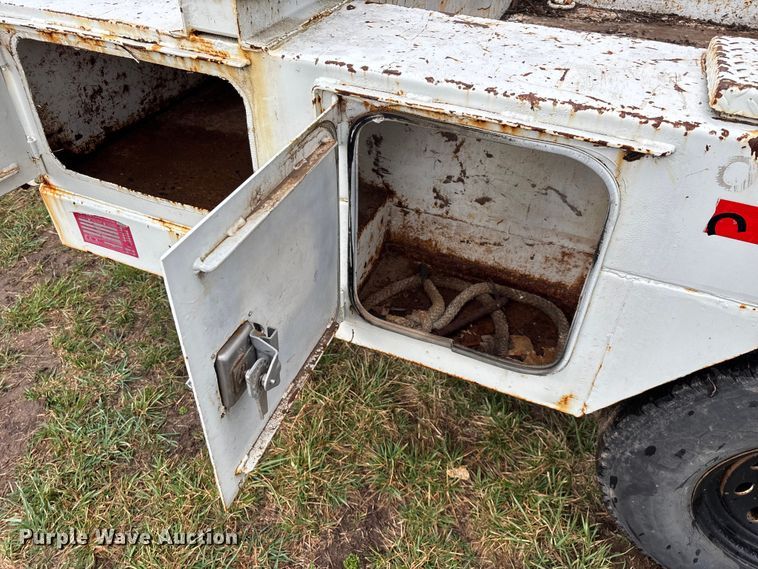 image for item FG0127 2008 Brooks Brothers pole trailer