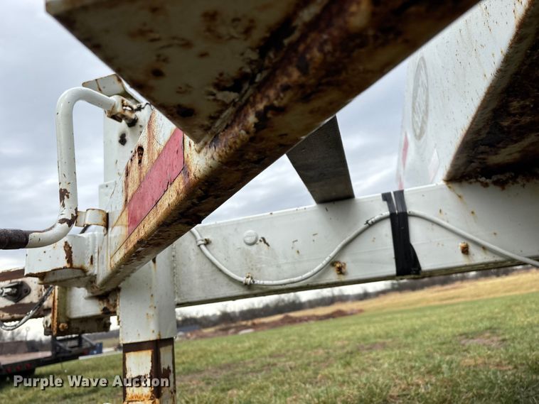 image for item FG0127 2008 Brooks Brothers pole trailer