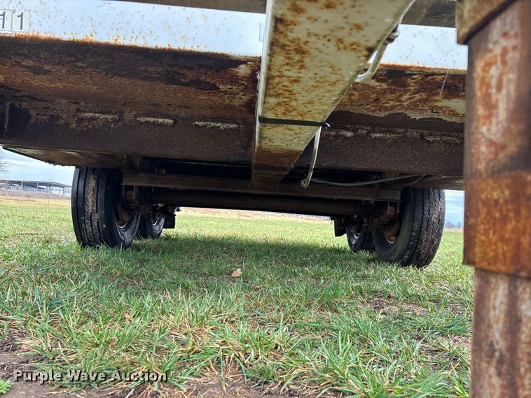 image for item FG0127 2008 Brooks Brothers pole trailer