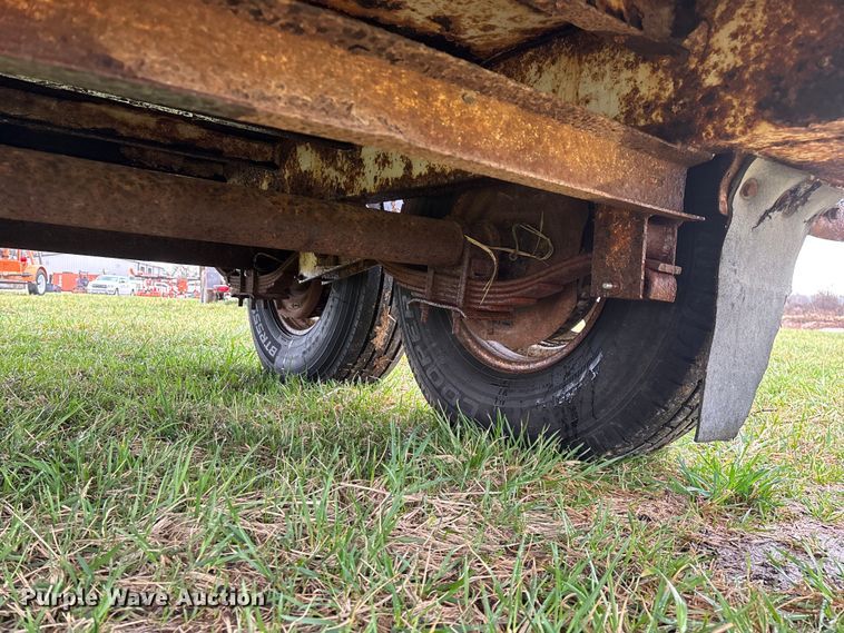 image for item FG0127 2008 Brooks Brothers pole trailer