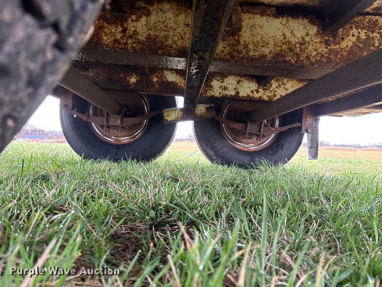 image for item FG0127 2008 Brooks Brothers pole trailer