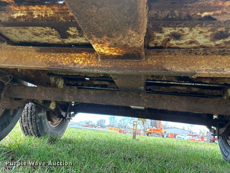 image for item FG0127 2008 Brooks Brothers pole trailer