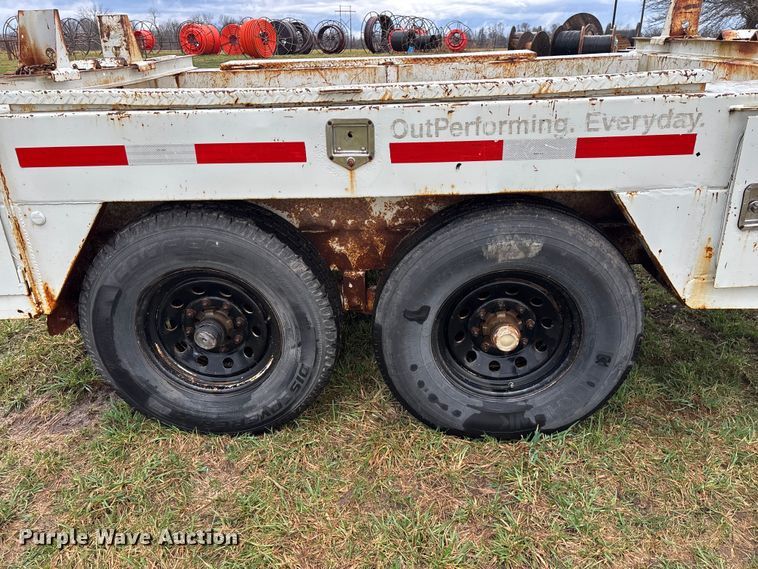 image for item FG0127 2008 Brooks Brothers pole trailer