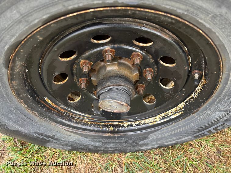 image for item FG0127 2008 Brooks Brothers pole trailer